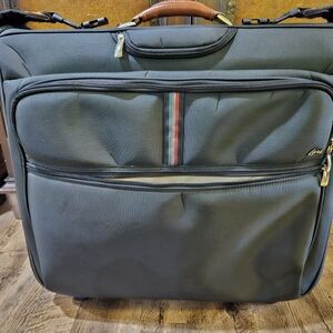 Lark Italian Hanging Garment Luggage
